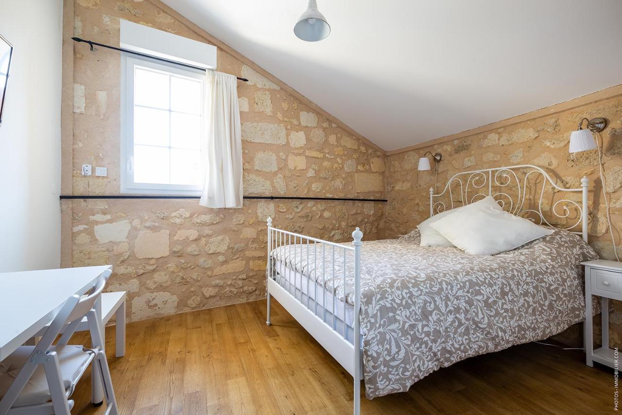 Отель Domaine Du Chauvet Sainte-Eulalie  Экстерьер фото